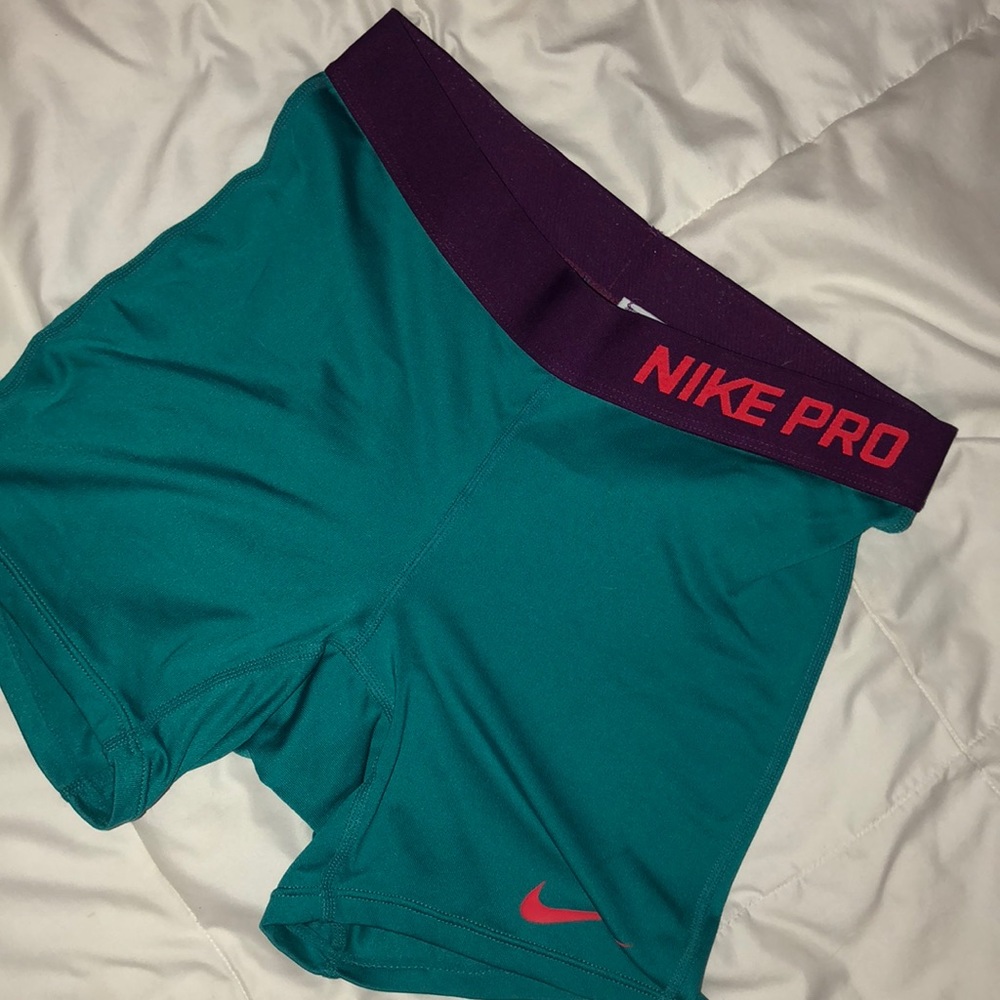 Nike spandex